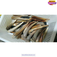 Carica l'immagine nel visualizzatore di Gallery, Raw Unpolished Tibet Yak L5.0-22cm Dia.1.8-3.5cm White&Colorful Solid Horn Tips for Crafting