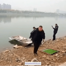 Görseli Galeri görüntüleyiciye yükleyin, Unique Supply Varied size L2.2-5.0meters (7.2ft-16.4ft) Vehicle-mounted portable aluminum stackable boats (2-6adults)