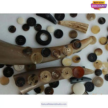 Carica l'immagine nel visualizzatore di Gallery, Dia.1.6-2.9cm Africa bufallo natural colourful horn buttons for pipemaker-NaturalMateriaStudio-NaturalMateriaStudio