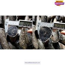 Carica l'immagine nel visualizzatore di Gallery, L 15-25cm Dia.3.5-5.0cm Raw Black Water Buffalo Horn Tips for Crafting-NaturalMateriaStudio-NaturalMateriaStudio