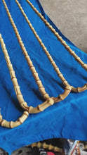 Carica e avvia il video nel visualizzatore di galleria, Unique Supplies Bastoncini rari e preziosi in radice di bambù stile Chaplin e arabo L105cm(41.3")Diam.(1.1-1.8cm)