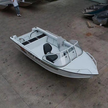 Carica l&#39;immagine nel visualizzatore di Gallery, L10-26ft Customized Aluminum Alloy Boats for Tourism and Fishing(3-8adults)
