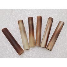 Indlæs billede til gallerivisning Length 6.0cm(2.3“)Varied Dia. 1.0-1.85cm Bufallo/Yak natural colourful horn solid roll for pipemakers
