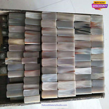 Cargar imagen en el visor de la galería, Offer Rare Natural Colourful Square Bufallo/Yak L6.0-7.0cm horn scales for pipemakers
