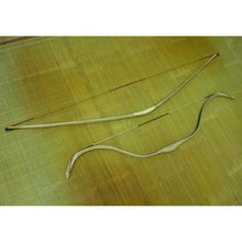 Load image into Gallery viewer, Rare Processed Sinews/Tendons threads of Buffalo Backstrap and Red Deer Leg for Horn Bow Making and Surgical Sutures
