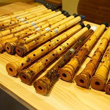 Charger l&#39;image dans la galerie, Selected Varied Spots Size Premium Length Madake Bamboo Poles (29.5&quot;-39.4&quot;/75-100cm) with Root Ball for Shakuhachi, Xiao, and Flute Making
