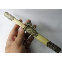 Carica l&#39;immagine nel visualizzatore di Gallery, Varied Size 3.0-7.0cm Natural Yak bone blocks for making jewlery Knife bracelet car hanging carving DIY accessories
